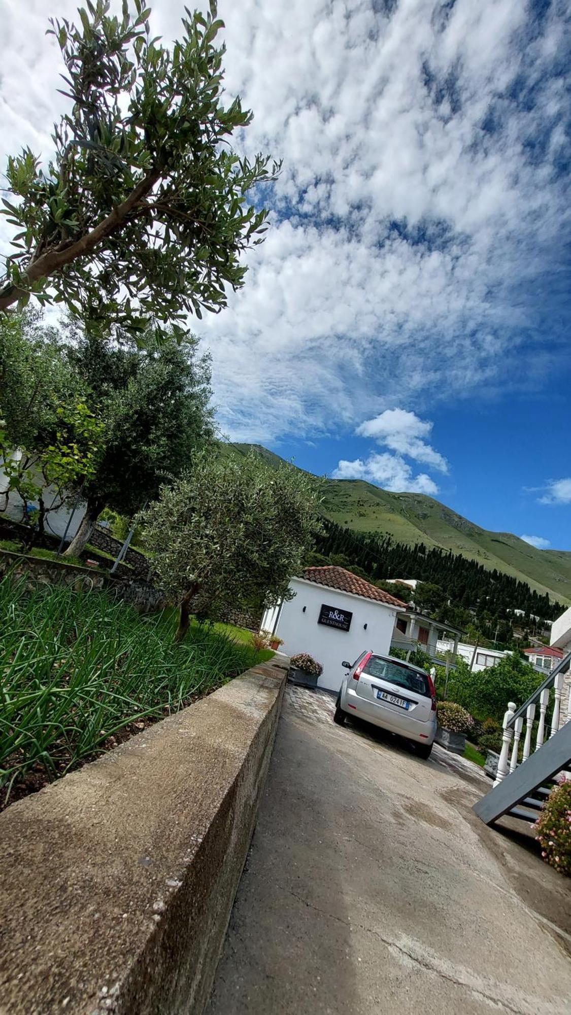 Отель R&R Gesthouse Shiroka Экстерьер фото