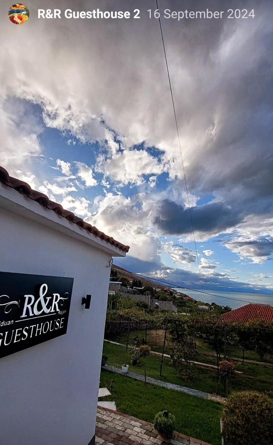 Отель R&R Gesthouse Shiroka Экстерьер фото